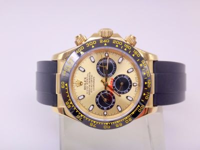 Replica Rolex Gold Cosmagraph Daytona chronograph rubber strap watch 